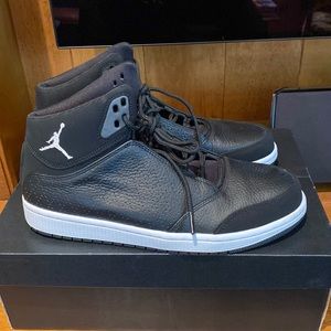 NWT Jordan 1 Flight 5 Prem